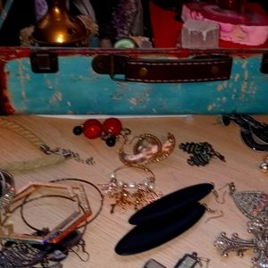 Misc... Pierced earrings.  Discount for bundling